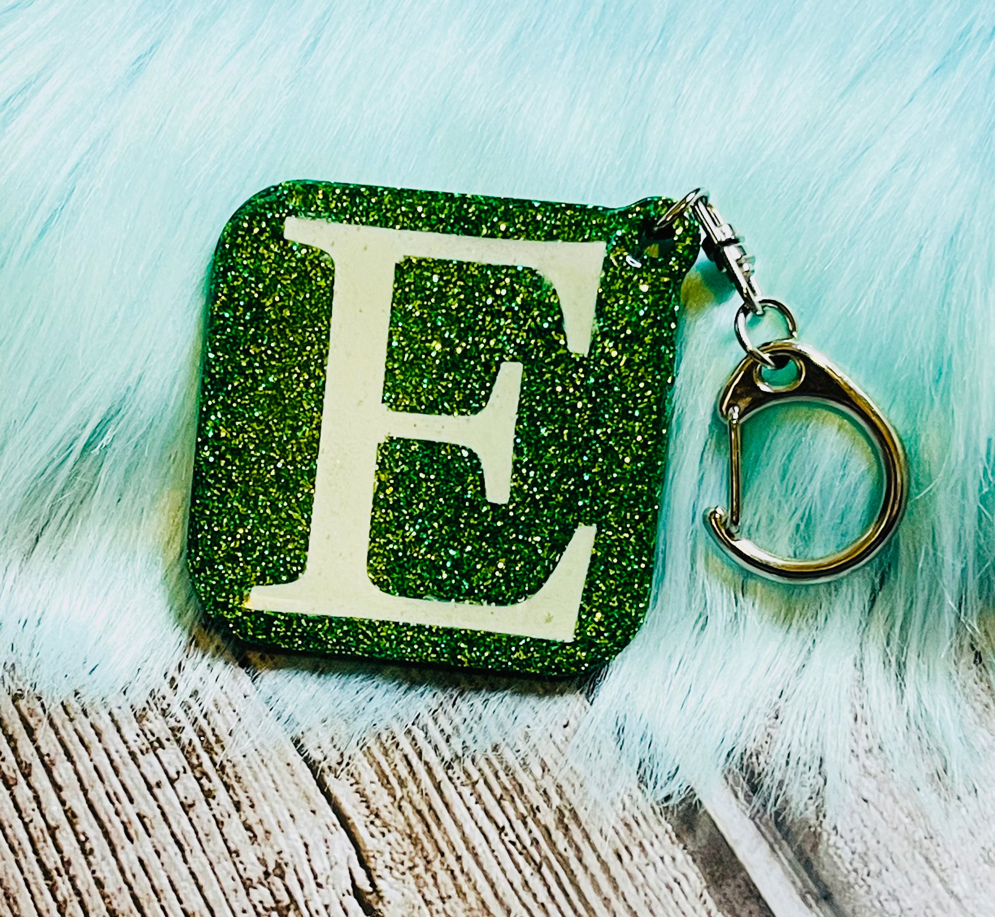 E Forrest Green & White Keytag