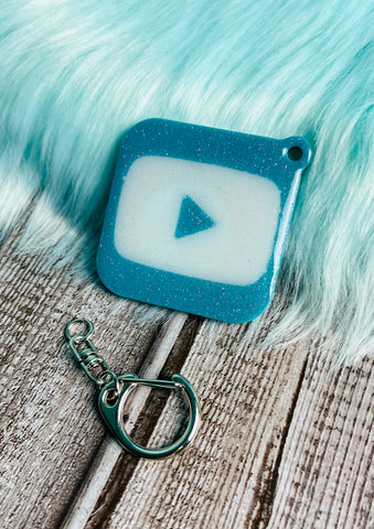 YT Teal & White Keytag